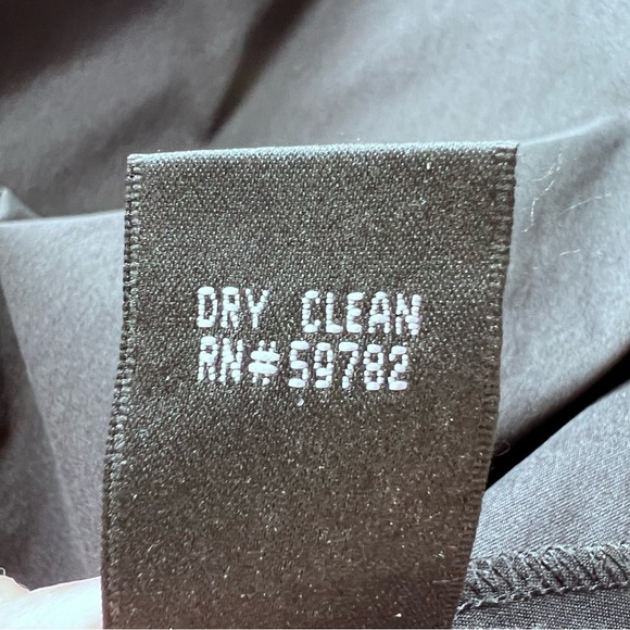 ⭐️ Adrianna Papell Women's Black Satiny Fit & Flare Pleated Cocktail Party Dress - Picture 11 of 12